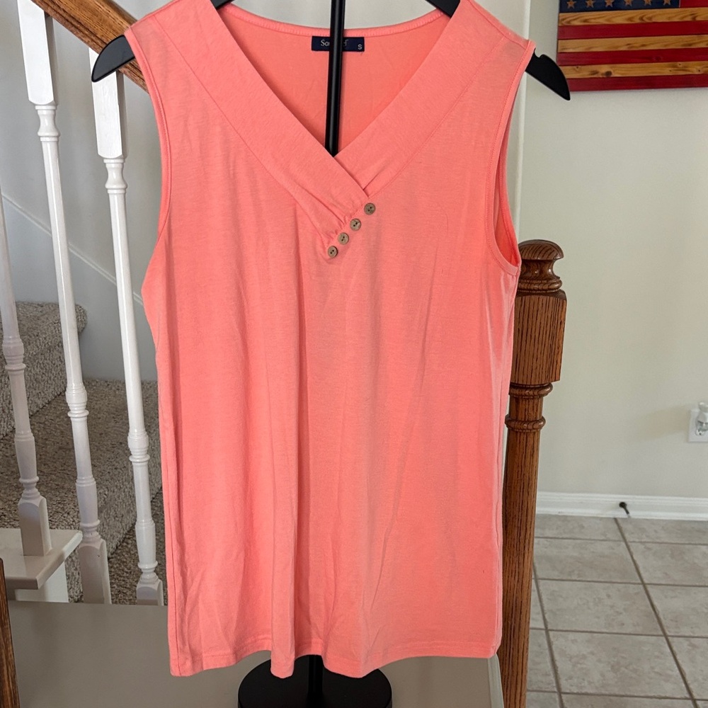Women's V-Neck Coral Button-Accent Tank Top